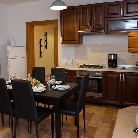Apartman Girasol Pula Exterior photo