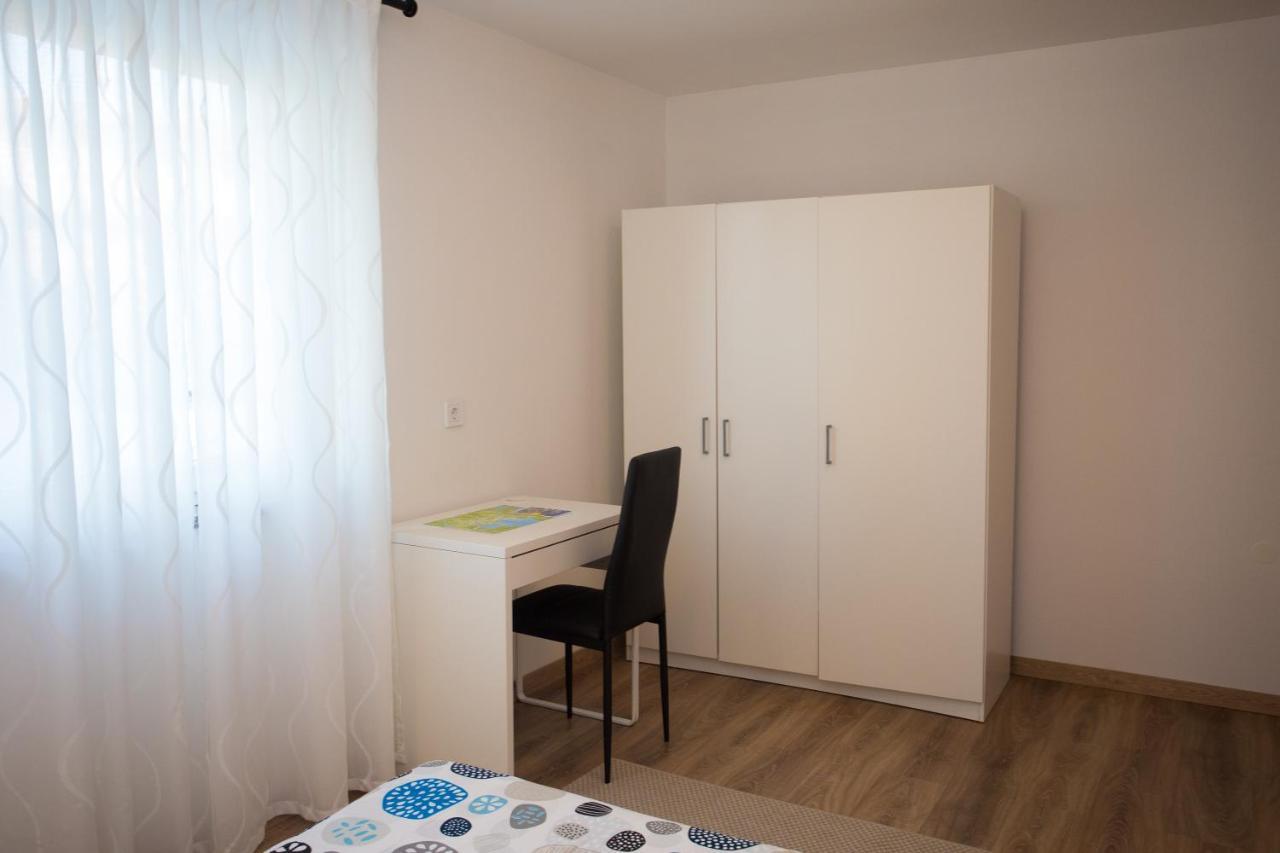 Apartman Girasol Pula Exterior photo