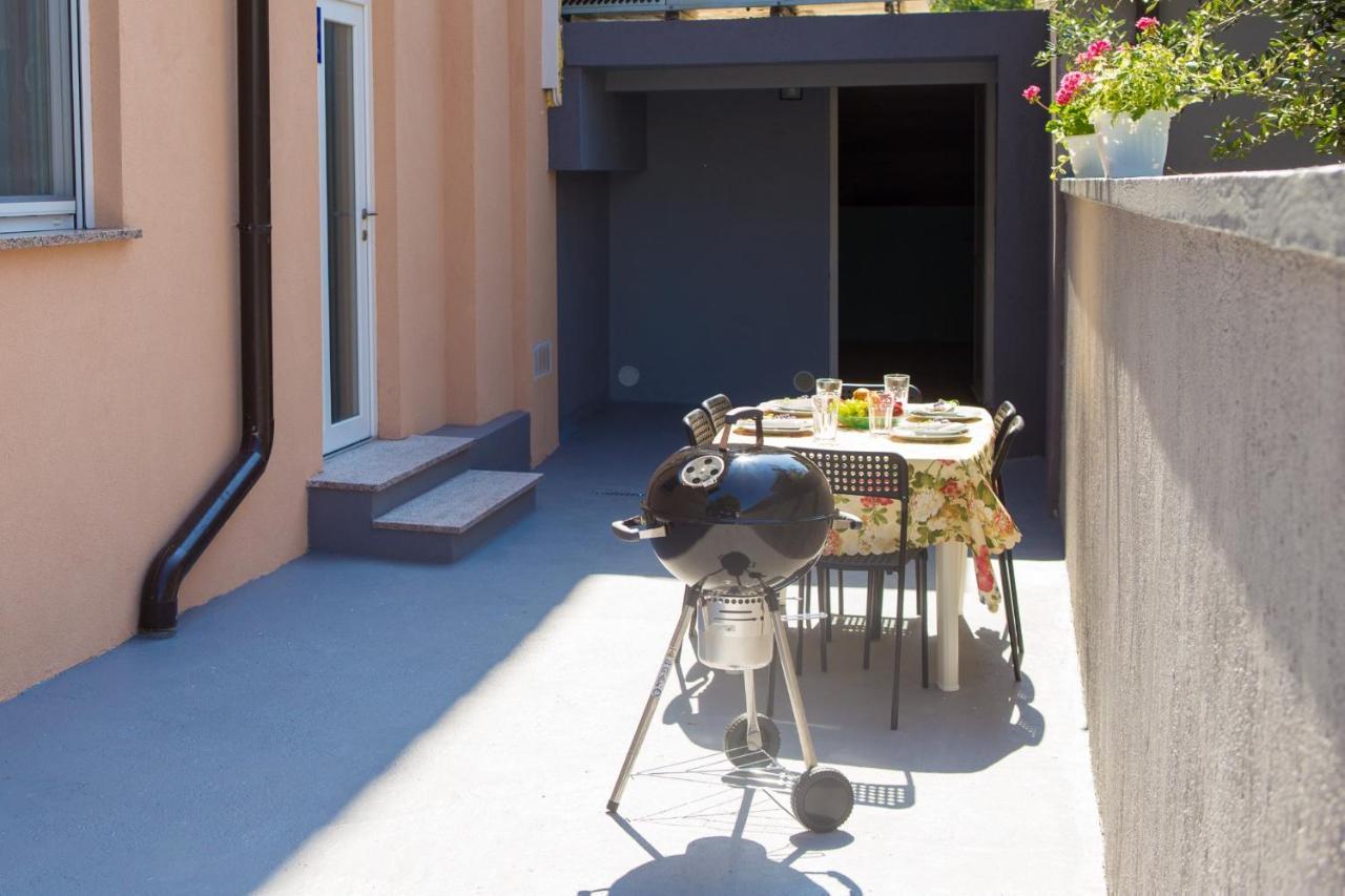 Apartman Girasol Pula Exterior photo