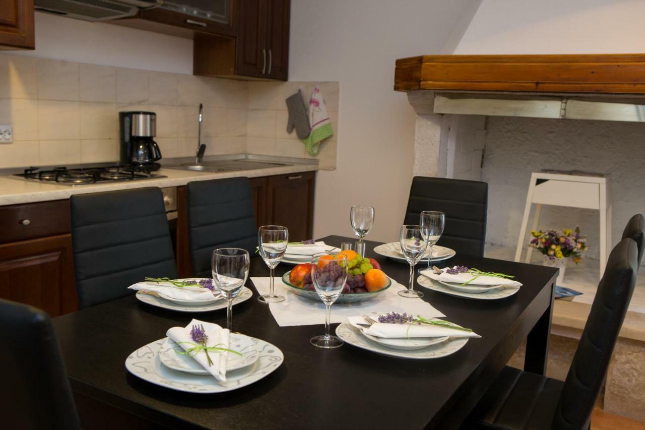 Apartman Girasol Pula Exterior photo